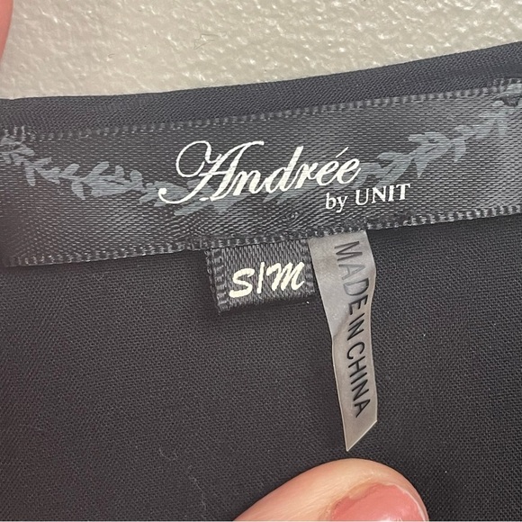 ANDREE women’s size Small Medium black embroidered poncho top boxy boho - Picture 3 of 11